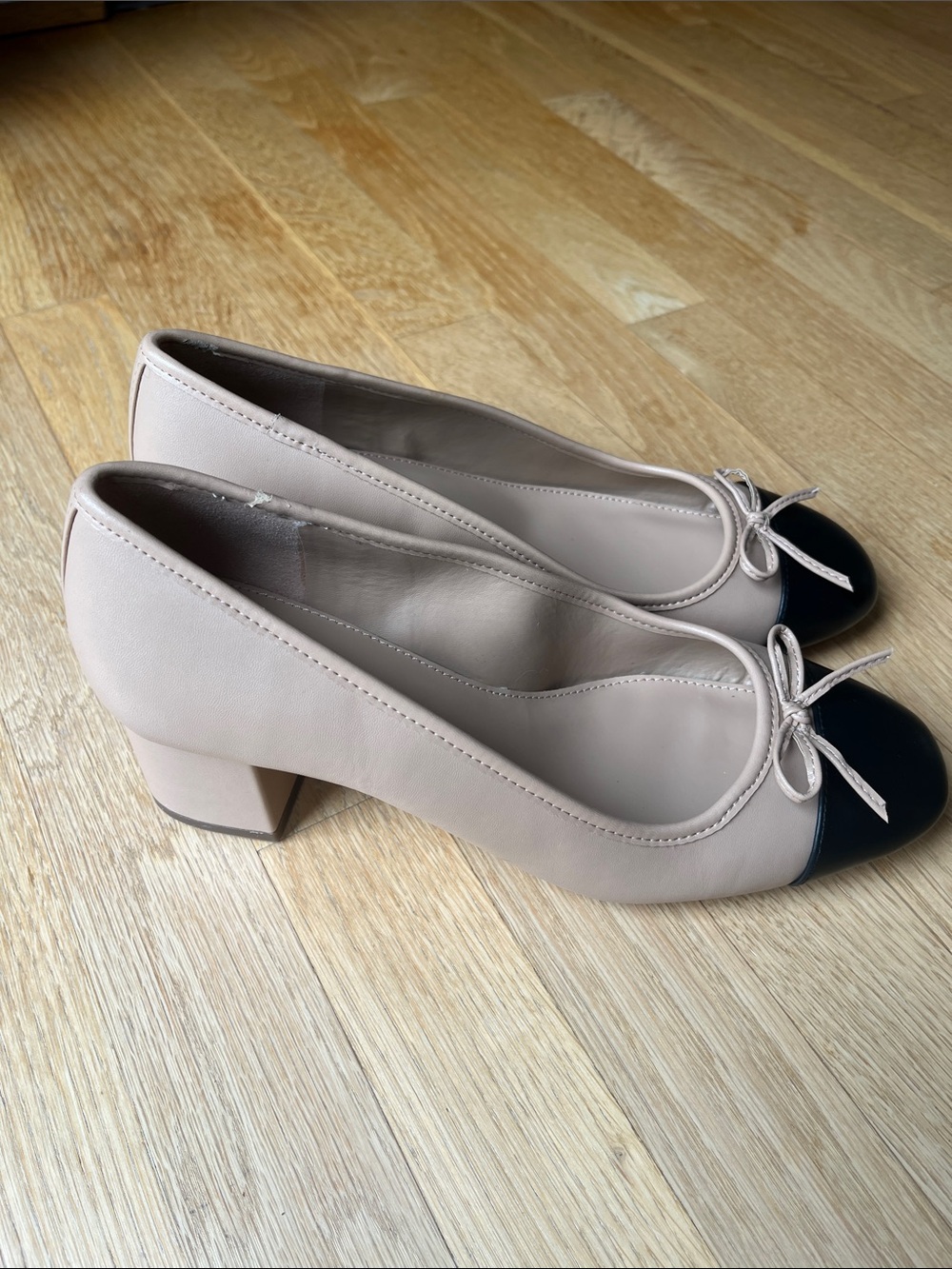 J. Crew Factory Two-Tone Cap Toe Ballet Block Heels in Beige and Black Size 8.5